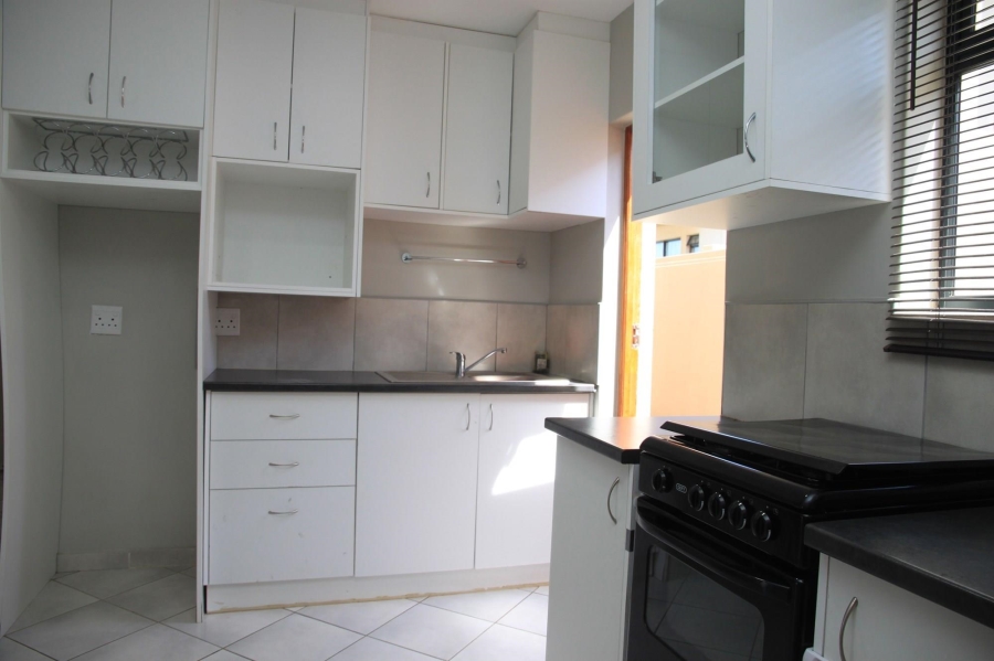 To Let 2 Bedroom Property for Rent in Kidds Beach Eastern Cape